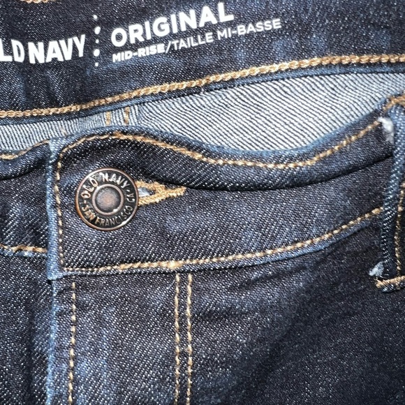 Old Navy Original Mid-Rise Bootcut Jeans - Size 12 Long - Picture 3 of 4